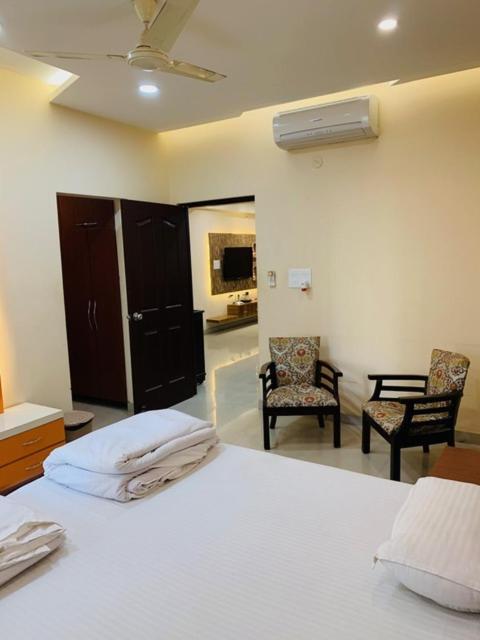 Vara Varanasi Exterior foto