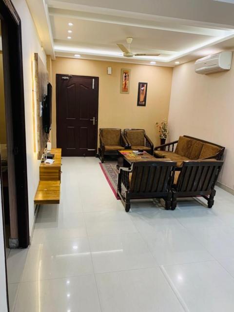 Vara Varanasi Exterior foto